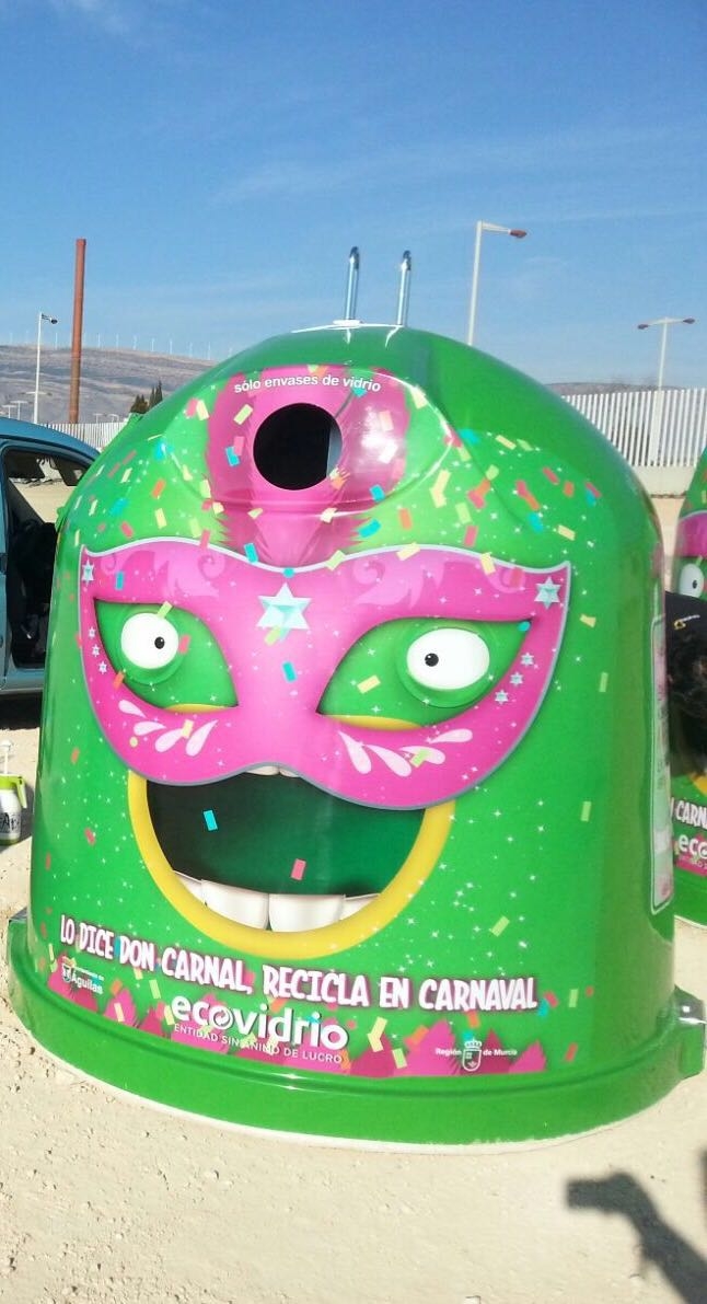   Lo dice Don Carnal, recicla vidrio en Carnaval
